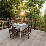 Apartment Luxury Rustic With Pool&sauna